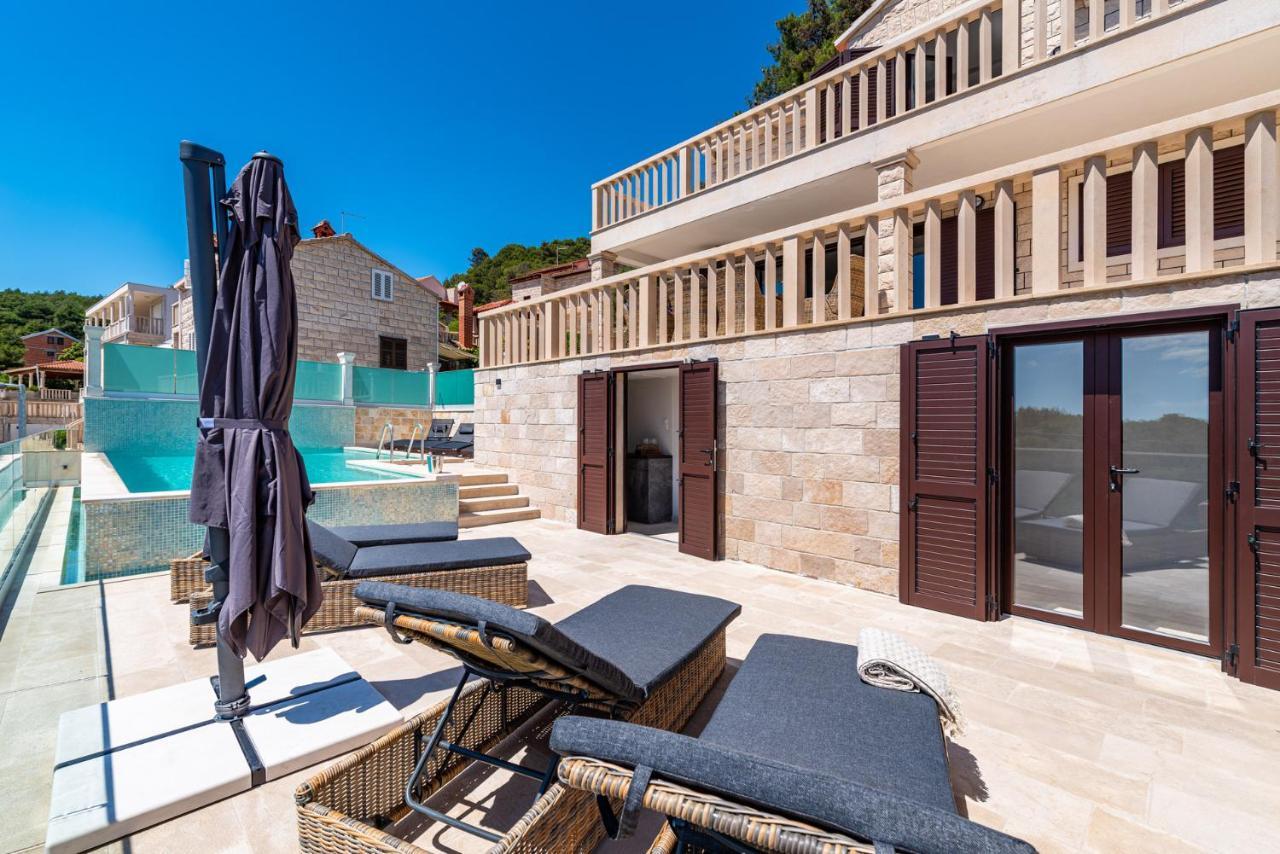 Villa Kadena - Luxury Seaside Villa With Private Heated Pool Selca  Экстерьер фото
