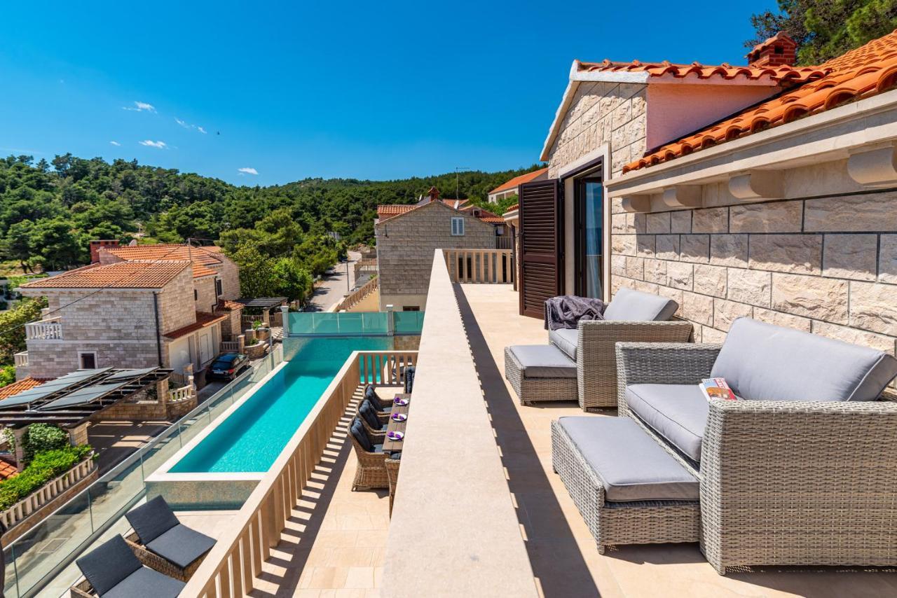 Villa Kadena - Luxury Seaside Villa With Private Heated Pool Selca  Экстерьер фото