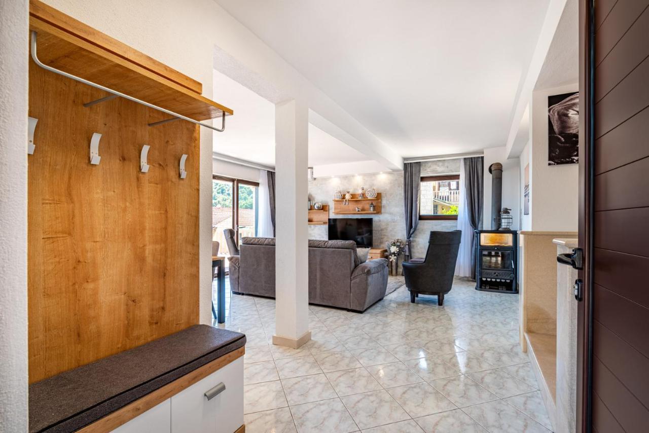 Villa Kadena - Luxury Seaside Villa With Private Heated Pool Selca  Экстерьер фото