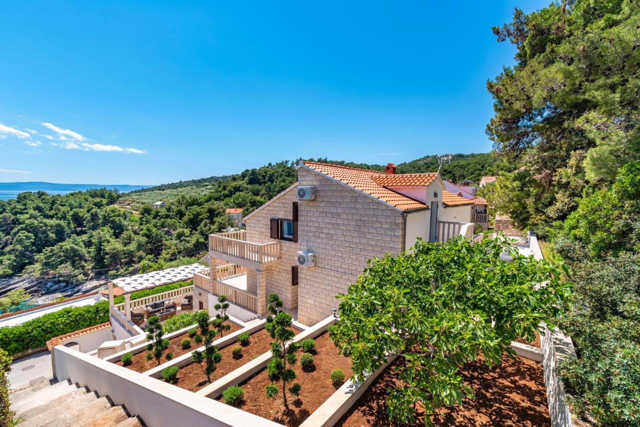 Villa Kadena - Luxury Seaside Villa With Private Heated Pool Selca  Экстерьер фото
